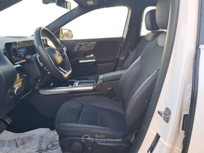 Mercedes-Benz GLA GLA 180 d Automatic AMG Line Advanced Plus Bianco usata Salerno