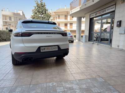 Porsche Cayenne 3.0 V6 340 cv Bianco usata SANTERAMO IN COLLE