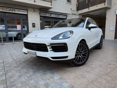 Porsche Cayenne 3.0 V6 340 cv Bianco usata SANTERAMO IN COLLE