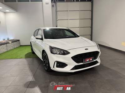 Ford Focus 1.0 EcoBoost Hybrid 125CV 5p. ST Line Bianco usata Occhiobello