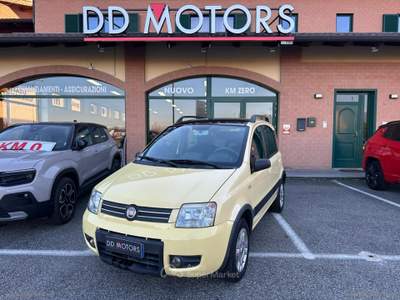 Fiat Panda Panda 1.2 Climbing Natural Power *NEOPATENTATI* Giallo usata Villanova Canavese