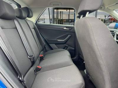 Volkswagen T-Roc 1.0 tsi Life 110cv Con CARPLAY Blu/Azzurro usata Latina