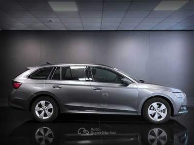Skoda Octavia Octavia 2.0 TDI EVO SCR DSG Wagon Executive Grigio usata Torino