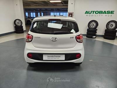Hyundai i10 1.0 Classic econext Gpl Bianco usata Brescia