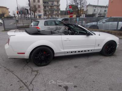 Ford Mustang 4000 V6 213cv Convertible Bianco usata Campi Bisenzio