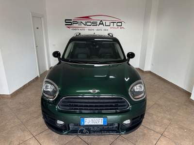 MINI Cooper D Countryman AUTOMATICA BLACK LINE Oro usata Cellole