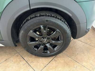 MINI Cooper D Countryman AUTOMATICA BLACK LINE Oro usata Cellole