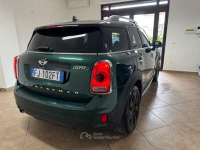 MINI Cooper D Countryman AUTOMATICA BLACK LINE Oro usata Cellole