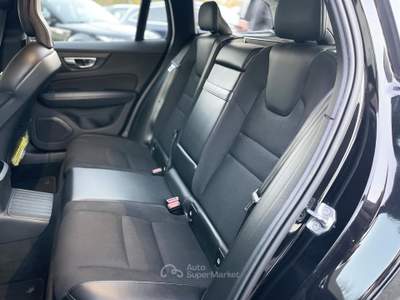 Volvo V60 AWD Plug-in-Hybrid 253CV E6 - 2021 Nero usata Roma