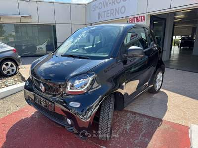 Smart ForTwo Fortwo 0.9 t Superpassion 90cv twinamic Nero usata Pomezia