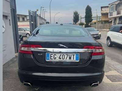 Jaguar XF unico propretario Grigio usata Sant'Antimo