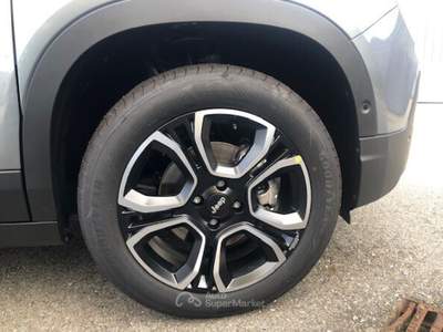 Jeep Avenger 100 CV MHEV Summit Grigio usata BORGOSESIA