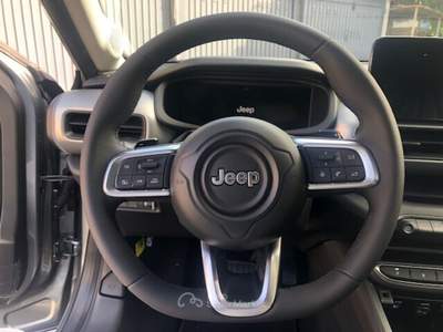 Jeep Avenger 100 CV MHEV Summit Grigio usata BORGOSESIA