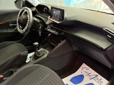 Peugeot 2008 cv Active Pack 2022 Arancione usata Teverola