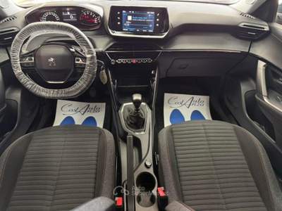 Peugeot 2008 cv Active Pack 2022 Arancione usata Teverola