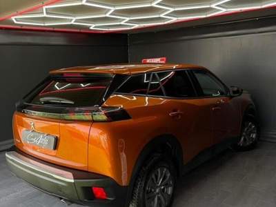 Peugeot 2008 cv Active Pack 2022 Arancione usata Teverola