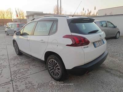 Peugeot 2008 1.2 benzina 82cv Active Unico Proprietario Bianco usata Villanova d'Asti