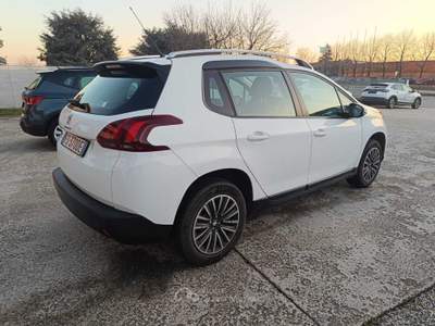 Peugeot 2008 1.2 benzina 82cv Active Unico Proprietario Bianco usata Villanova d'Asti