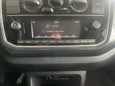 Volkswagen up!  - up! 5p 1.0 eco up! move up! 68cv my20 Bianco usata Salerno
