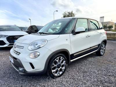 Fiat 500L 500L 1.6 MJT 120CV Trekking PELLE CLIMA AUTOMATICO Bianco usata Villarosa