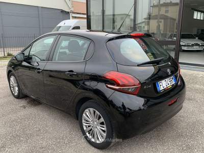 Peugeot 208 5p 1.2 puretech Active GPL 82cv X NEOPATENTATI Nero usata Ravenna