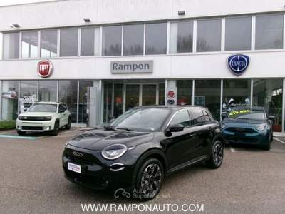 Fiat 600 600 Hybrid 100 CV DCT MHEV La Prima Nero usata SAN DONA' DI PIAVE Fiat 600 600 Hybrid 100 CV DCT MHEV La Prima Nero usata SAN DONA' DI PIAVE