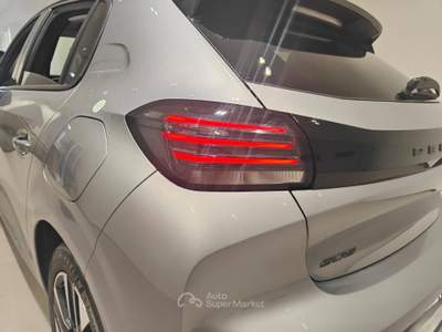 Peugeot 208 208 PureTech 100 Stop&Start 5 porte Allure** - NeoPATENTATI - Argento usata Meda