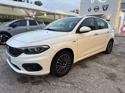 Fiat Tipo Tipo 1.3 Mjt S&S 5p. Lounge Bianco usata Mesagne