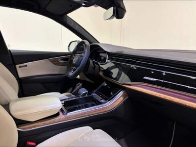 Audi Q8 50 TDI MHEV QUATTRO S-TRONIC S LINE EDITION Marrone usata San Fior
