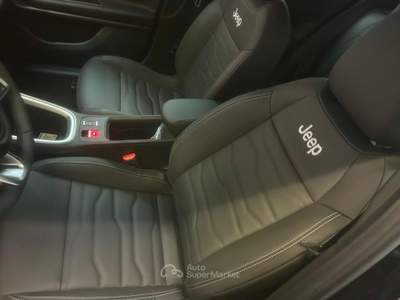 Jeep Avenger 1.2  145 CV MHEV 4xe OverlandLeather & winter pac Nero usata Melegnano