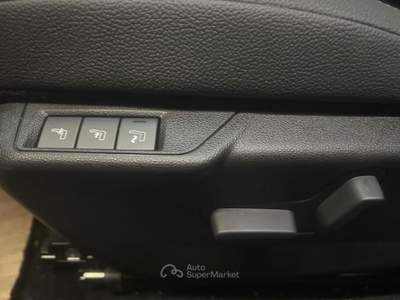 Jeep Avenger 1.2  145 CV MHEV 4xe OverlandLeather & winter pac Nero usata Melegnano