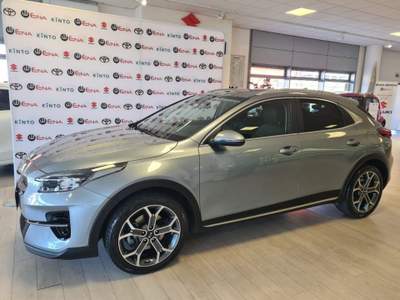 Kia XCeed 1.6 CRDi 136 CV MHEV DCT High Tech Grigio usata Cagliari