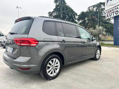 Volkswagen Touran 1.6 TDI 115 CV SCR DSG 7 POSTI Highline BlueMotion Grigio usata CASTENASO