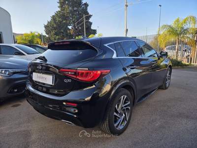 Infiniti Q30 1.5 diesel DCT Business Nero usata Taranto