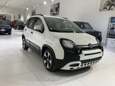 Fiat Panda 1.0 FireFly S&S Hybrid Pandina Bianco usata Fornovo di Taro