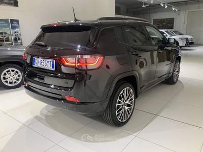 Jeep Compass 1.5 Turbo T4 130CV MHEV 2WD Summit Nero usata Fornovo di Taro