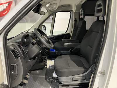 Fiat Ducato Ducato 35 2.2 Mjt 180CV 9 posti Flex Floor Bianco usata Fornovo di Taro