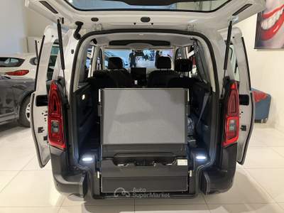Fiat Doblò 1.5 BlueHdi 130 CV Trasporto Disabili 4+1 Bianco usata Fornovo di Taro