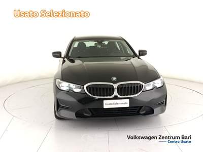 BMW Serie 3 318d 318d mhev 48v business advantage auto Nero usata Bari