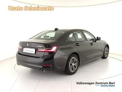 BMW Serie 3 318d 318d mhev 48v business advantage auto Nero usata Bari