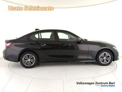 BMW Serie 3 318d 318d mhev 48v business advantage auto Nero usata Bari
