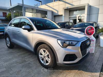 Audi Q3 Q3 35 TDI S tronic Business Argento usata Somma Vesuviana Audi Q3 Q3 35 TDI S tronic Business Argento usata Somma Vesuviana