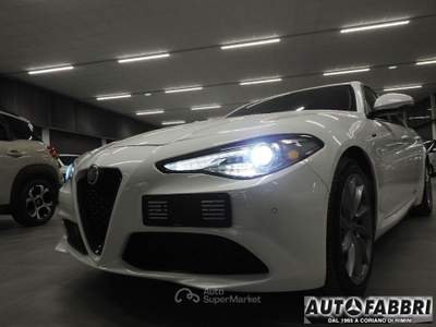 Alfa Romeo Giulia ALFA ROMEO - Giulia - 2.2 Turbodiesel 190 CV AT8 Sprint Edition Pelle-Full Led Car Play Bianco usata CORIANO