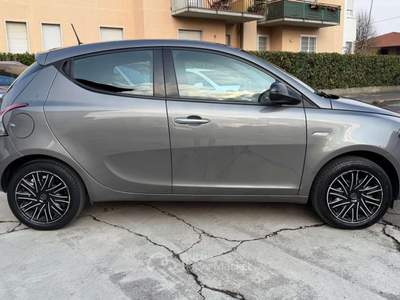 Lancia Ypsilon Ypsilon III 2021 1.0 firefly hybrid Silver s Grigio usata Romano di Lombardia