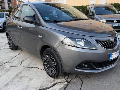 Lancia Ypsilon Ypsilon III 2021 1.0 firefly hybrid Silver s Grigio usata Romano di Lombardia