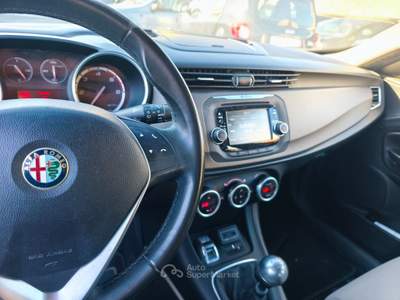Alfa Romeo Giulietta Distinctive Bianco usata BEINASCO