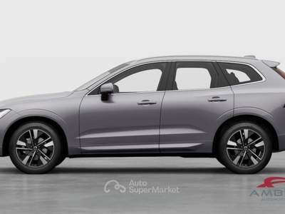 Volvo XC60 B5 AWD Mild hybrid Benzina Plus Bright Argento usata Corciano