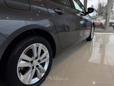 Peugeot 308 308 BlueHDi 120 S&S SW Active Grigio usata San Michele salentino