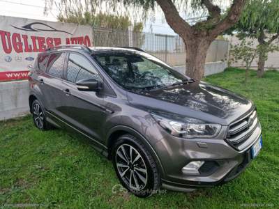 Ford Kuga Kuga 1.5 TDCI 120 CV S&S 2WD ST-Line Grigio usata Latiano