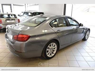 BMW Serie 5 520d 520d Business aut. Grigio usata San Michele Salentino